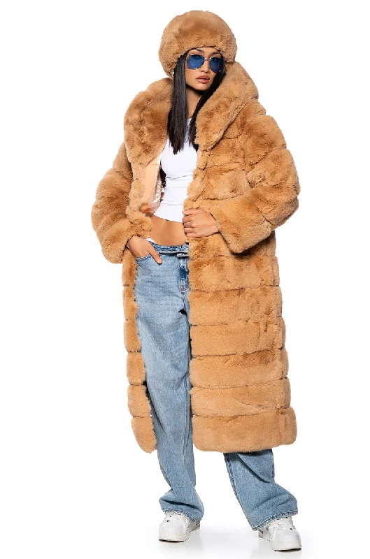 elegant coatAZALEA WANG FAUX FUR PANEL HOODED TRENCH