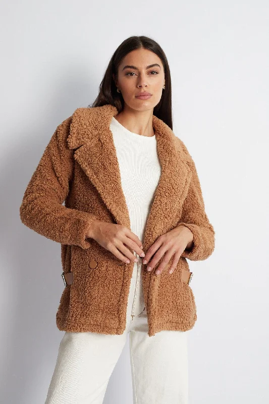 chic outerwearGrizelda Teddy Jacket - Tan