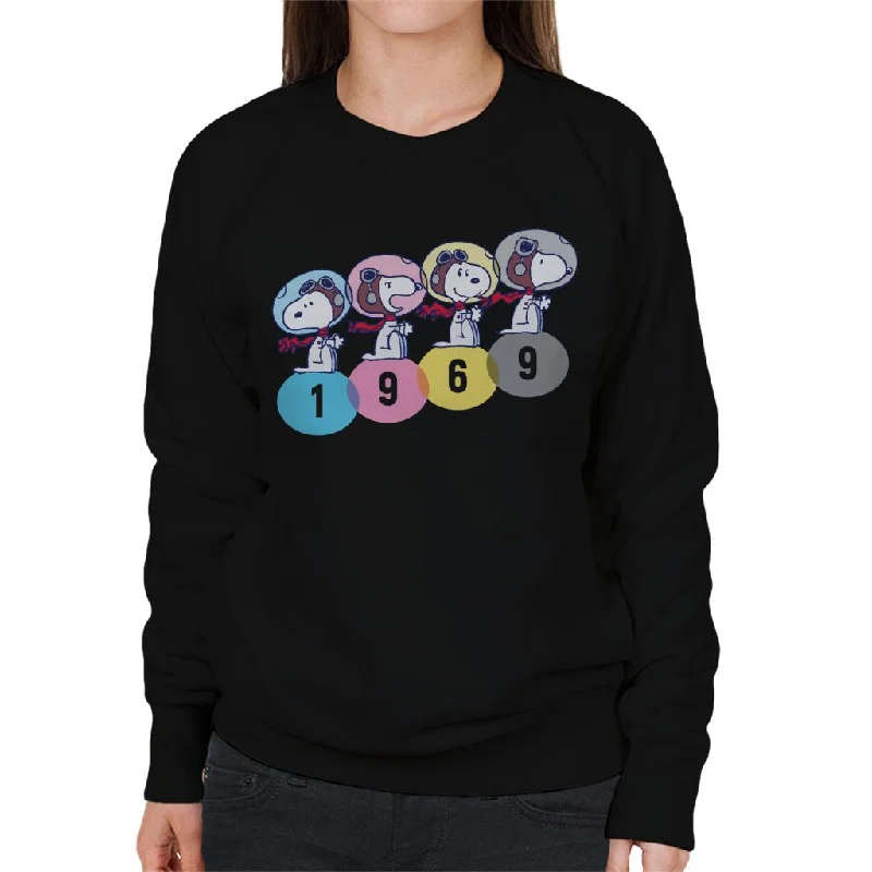 fashion sportswear hoodiePeanuts Snoopy 1969 Moon Landing Montage Women's Sweatshirt