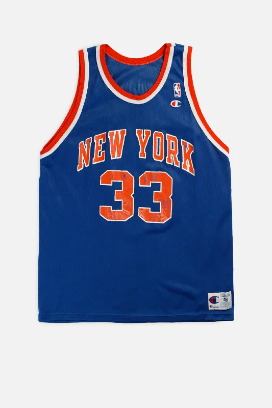 loose fit sports sweatshirtVintage NY Knicks NBA Jersey - L