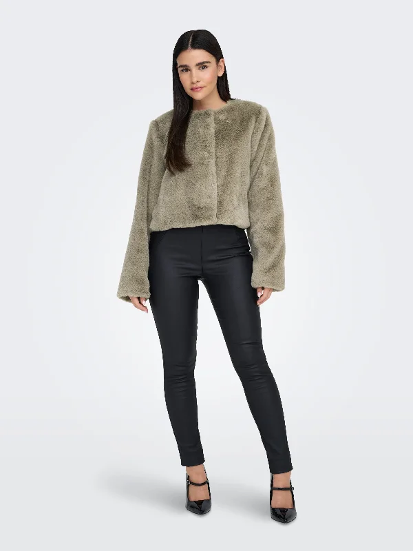 long-sleeve coatVida Faux Fur Short Jacket