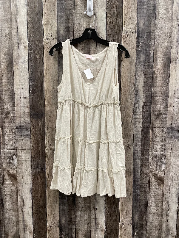 fitted dressDress Casual Short By Pink Lily In Cream, Size: S