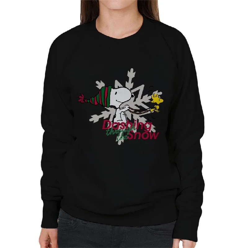 minimaPeanuts Snoopy And Woodstock Dashing Through The Snow Women's Sweatshirt