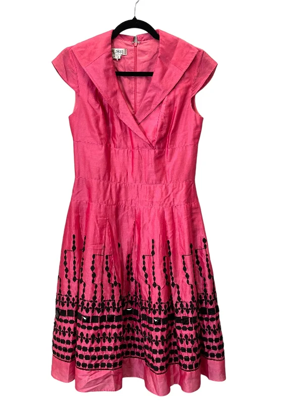 pleated dressDress Designer By Kay Unger In Black & Pink, Size: S