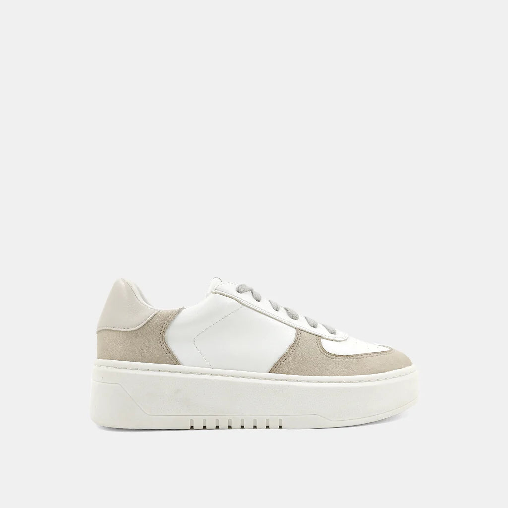 formal dressShu Shop White Shirley Sneakers