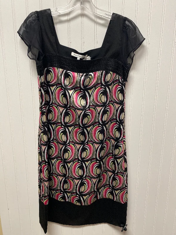 chic shift dressDress Designer By Diane Von Furstenberg In Black & Pink, Size: M