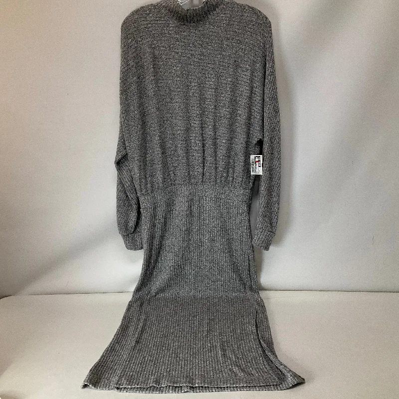 flowy maxi dressDress Casual Maxi By Saturday/sunday In Grey, Size: M